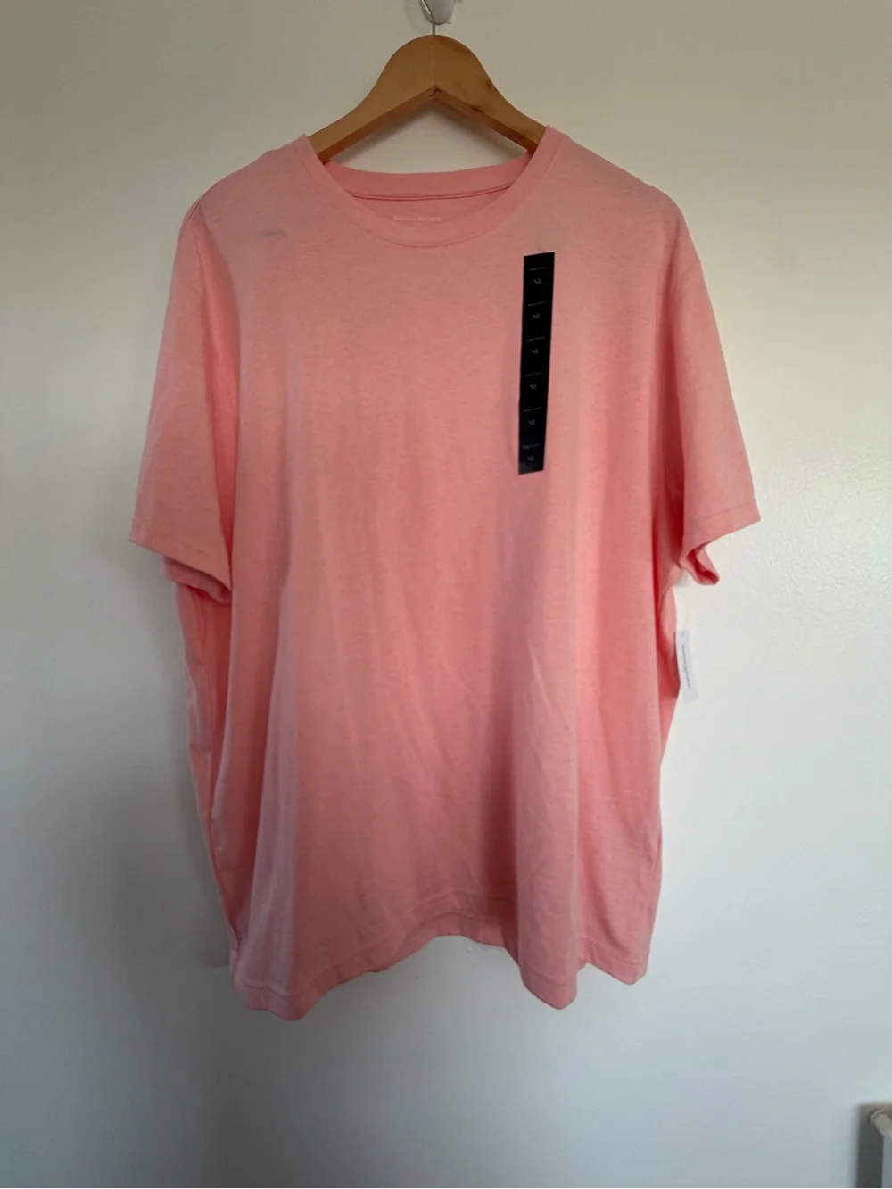 Banana Republic Men’s Crew Neck Tee - Pink